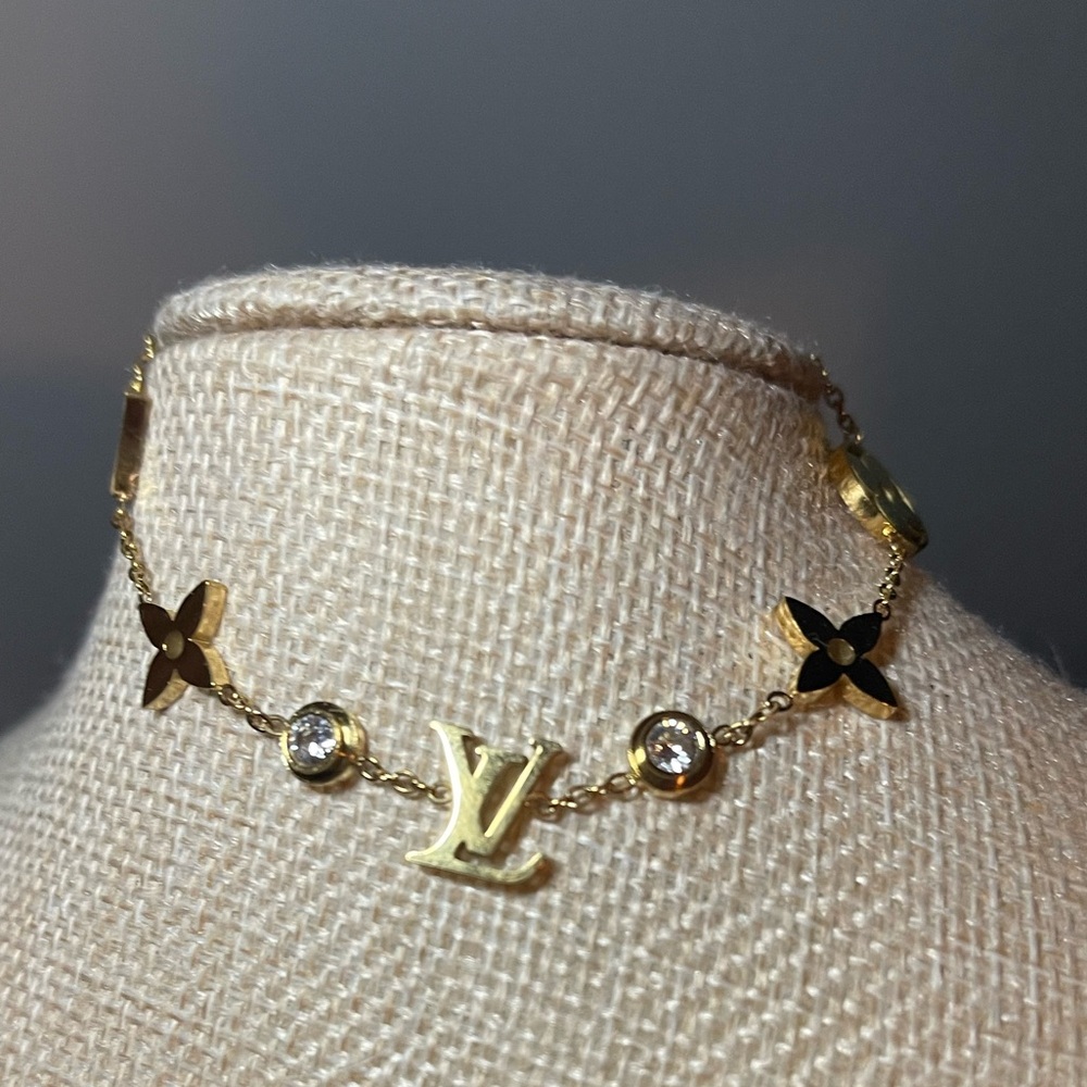 Luxurious LV Gold Bracelet with Iconic Motifs 7 inch adjustable